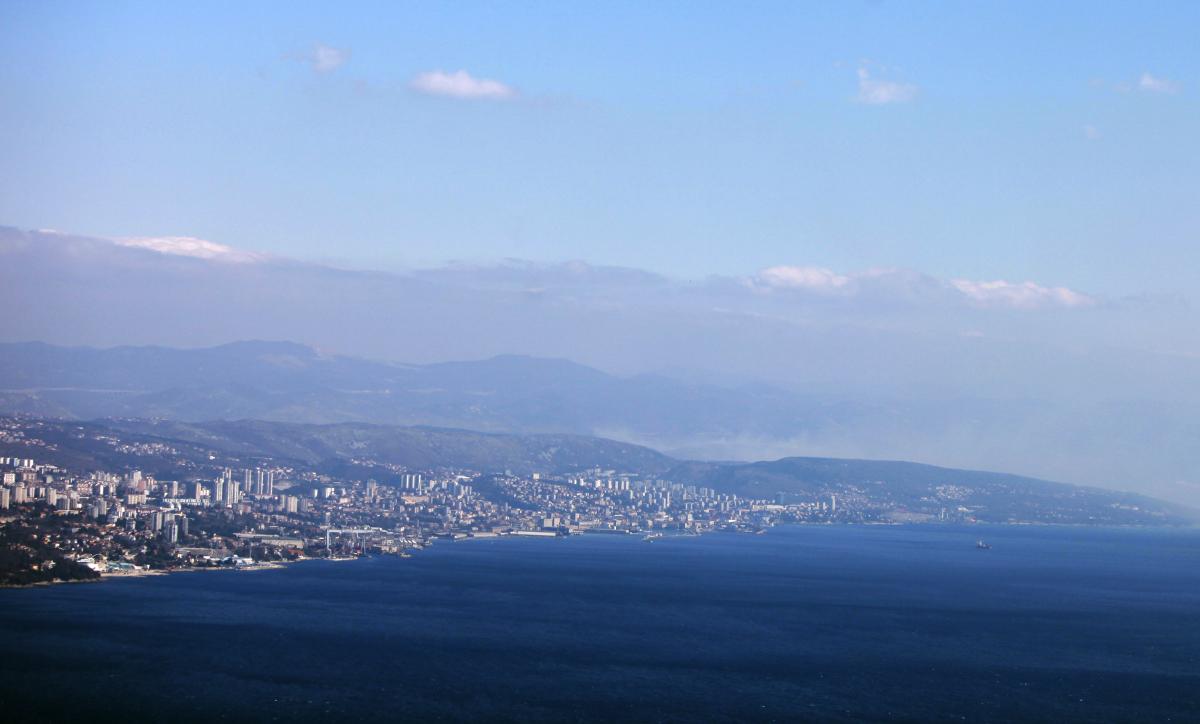 Današnja predstavitev Reke kot EPK-ja 2020 je bila namenjena vpogledu v program, ki bo prihodnje leto prežemal vse kotičke tega hrvaškega pristanišča. Foto: Reuters Današnja predstavitev Reke kot EPK-ja 2020 je bila namenjena vpogledu v program, ki bo prihodnje leto prežemal vse kotičke tega hrvaškega pristanišča. Foto: Reuters