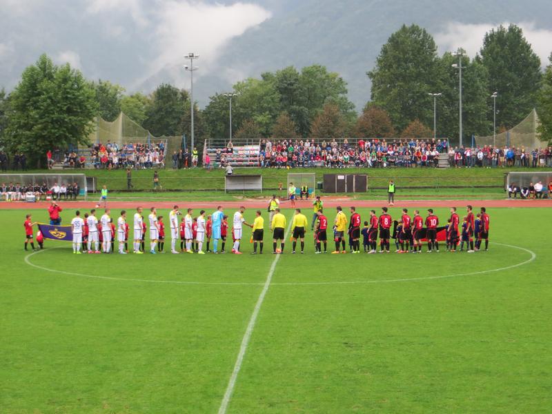 Stadion na Brajdi v Tolminu med tekmo za slovenski pokal Maribor : Tolmin septembra 2015.