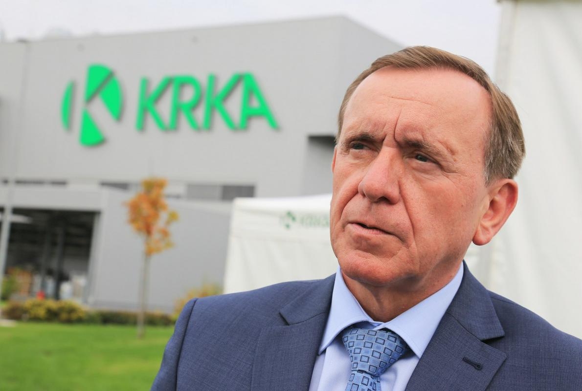 Na Ljubljanski borzi je indeks SBITOP (834 točk) zadnji teden pridobil 2,5 odstotka. Prometa je bilo za 8,6 milijona evrov, od tega skoraj šest milijonov s Krkinimi delnicami, ki so se v petih dneh podražile za 1,3 odstotka, na 79,6 evra. Foto: Goran Rovan Na Ljubljanski borzi je indeks SBITOP (834 točk) zadnji teden pridobil 2,5 odstotka. Prometa je bilo za 8,6 milijona evrov, od tega skoraj šest milijonov s Krkinimi delnicami, ki so se v petih dneh podražile za 1,3 odstotka, na 79,6 evra. Foto: Goran Rovan