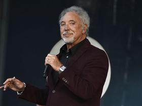 Večni šarmer Tom Jones