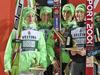 Slovenija je odlično začela novo zimo: z drugim mestom na zdaj že tradicionalni uvodni moštveni tekmi v Klingenthalu. Foto: AP