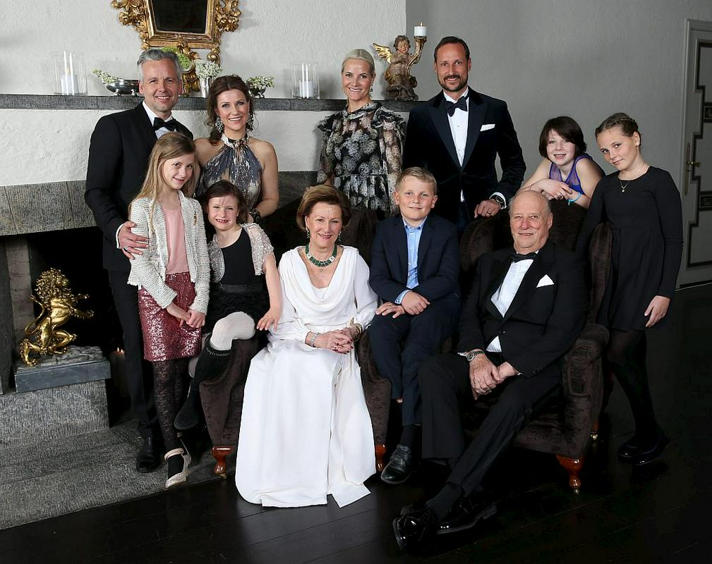 Rezultat iskanja slik za norveška kraljeva družina