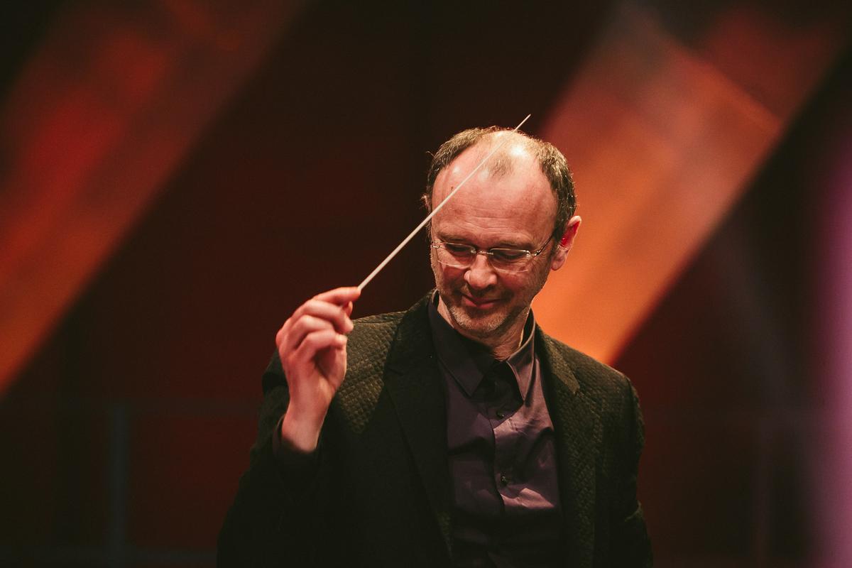 Dirigent Lojze Krajnčan. Foto: Jani Ugrin Dirigent Lojze Krajnčan. Foto: Jani Ugrin