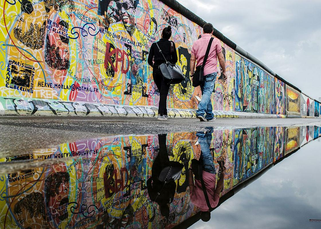East Side Gallery je najdaljši ohranjeni odsek Berlinskega zidu. Foto: EPA East Side Gallery je najdaljši ohranjeni odsek Berlinskega zidu. Foto: EPA
