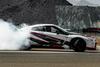 Masato Kawabata je s predelanim nissanom GT-R nismo bočno drsel s hitrostjo 304,98 km/h. Foto: Nissan