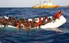 V Sredozemlju od petka skupaj z zadnjim brodolomom pogrešajo 170 prebežnikov. Po podatkih Mednarodne organizacije za migracije je letos v Sredozemlju umrlo najmanj tisoč ljudi. Foto: EPA