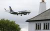 Ryanair je norveško vlado pozval, naj davek na letalske potnike v višini devet evrov ukine, in spomnil, da so se podobnemu davku že odpovedali v Belgiji, na Irskem in Nizozemskem. Norveška vlada zahteve Ryanaira zavrača. Foto: Reuters