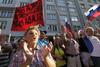 Ob lanski napovedi menjave nadzornega sveta v Luki Koper so se v Kopru zvrstili protesti. Predsednik sveta delavcev v Luki Koper pravi, da bi tudi letos lahko prišlo do podobnega spontanega vrenja protestov. Foto: Srdjan Živulović/BoBo