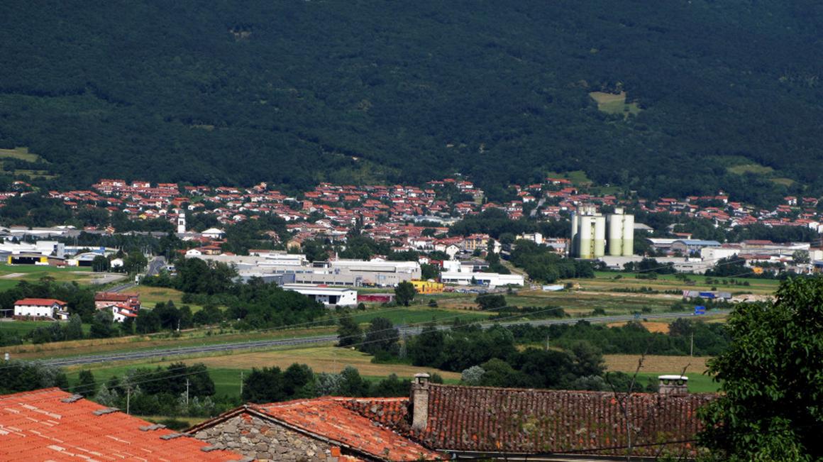 Na ajdovsko prihajajo podjetja in celotne Slovenije. Vir: wikimedia.commons
