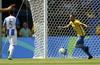 Neymar je dosegel drugi gol na olimpijskem turnirju in ekspresno utrl pot v zahtevani finale, v katerem pa morajo tokrat Brazilci tudi zmagati. Foto: Reuters
