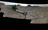 Izsek iz širše panorame. Nebo je izključeno, da se je kamera lažje prilagodila svetlosti površja in tako ujela več podrobnosti. Foto: NASA/JPL-Caltech/MSSS