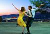 V filmu La La Land se na velikem platnu znova zaljubljata Ryan Gosling in Emma Stone, ki smo ju skupaj videli že v romantični komediji Ta nora ljubezen (2011) ter v kriminalki Gangsterska enota (2013). Foto: IMDb