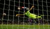 Jan Oblak je v sijajni formi tudi v letošnji sezoni. V devetih krogih je prejel le štiri zadetke. Foto: Reuters