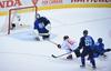 Brad Marchand (Kanada) - Jaroslav Halak (Evropa)