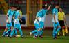 22-letni Benjamin Verbič (številka 21) se s soigralci veseli odločilnega zadetka Slovencev in svojega prvega v članski reprezentanci. Foto: Reuters