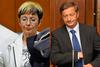 Po mnenju DeSUS-a bi bilo prav, da bi Kolar Celarčeva, ki da bo težko nadaljevala delo, ponudila odstop in bi ga premier Miro Cerar tudi sprejel. Foto: BoBo