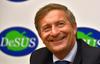 Karl Erjavec priznava napake v volilni kampanji in bo svetu stranke DeSUS v petek ponudil odstop z mesta predsednika. Foto: BoBo