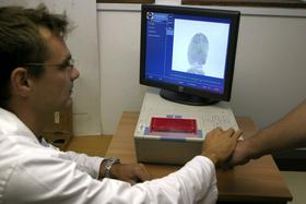 Policijski postopek, kontrola, identiteta