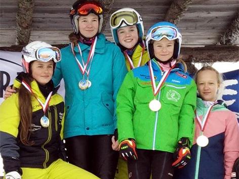 Dijakinje Slovenske gimnazije, Koroška
