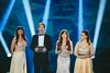 Prvi predizbor EME 2017 so s plesno-pevsko točko otvorile gostiteljice večera Tina Gorenjak, Maja Martina Merljak in Tanja Kocman. Na odru se jim je pridružil tudi Mario Galunič.