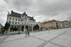 Univerza v Ljubljani zaradi težav s kontinuiteto kot svojo ustanovno letnico navaja 1919, ko je bila po 69-letnem premoru znova ustanovljena v okviru Kraljevine SHS. Foto: BoBo