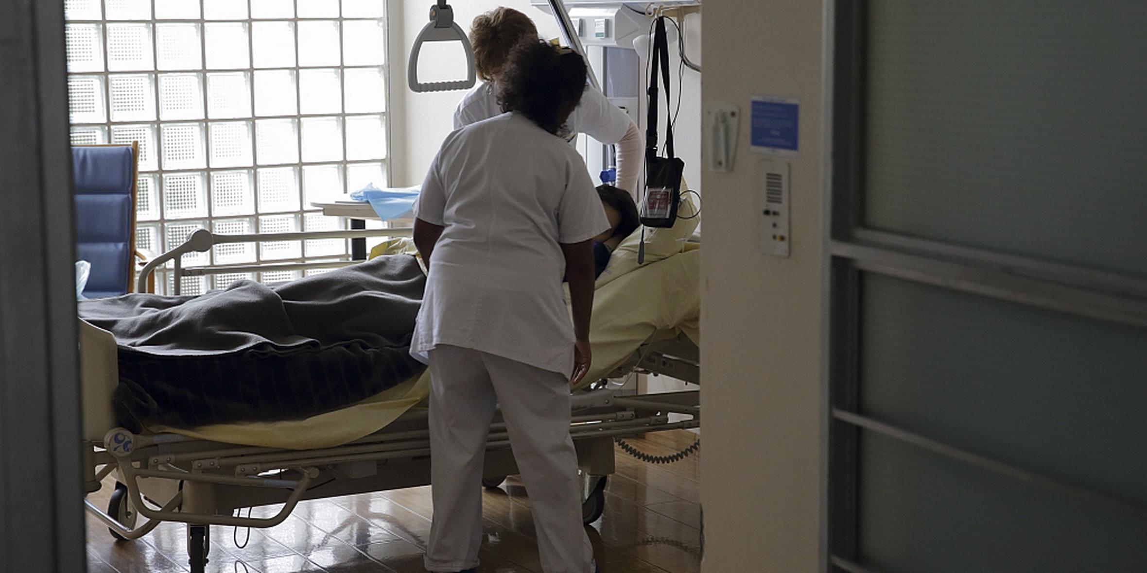 V mariborskem univerzitetnem kliničnem centru je zaživel projekt prostovoljstva zapomoč hospitaliziranim bolnikom (slika je simbolična). Foto: Reuters