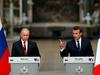 Francoski predsednik Emmanuel Macron je dejal, da sta z ruskim kolegom Vladimirjem Putinom odkrito govorila in se dotaknila tudi številnih tem, o katerih ne soglašata. Foto: Reuters