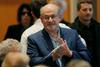 Salman Rushdie je postal razvpit po izdaji romana Satanski stihi, zaradi katerega je takratni vodja Irana, ajatola Homeini, poznal k pisateljevi usmrtitvi. Foto: Reuters