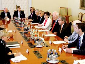 US-Senatoren sprachen mit Präsident Pahor und Minister Erjavec