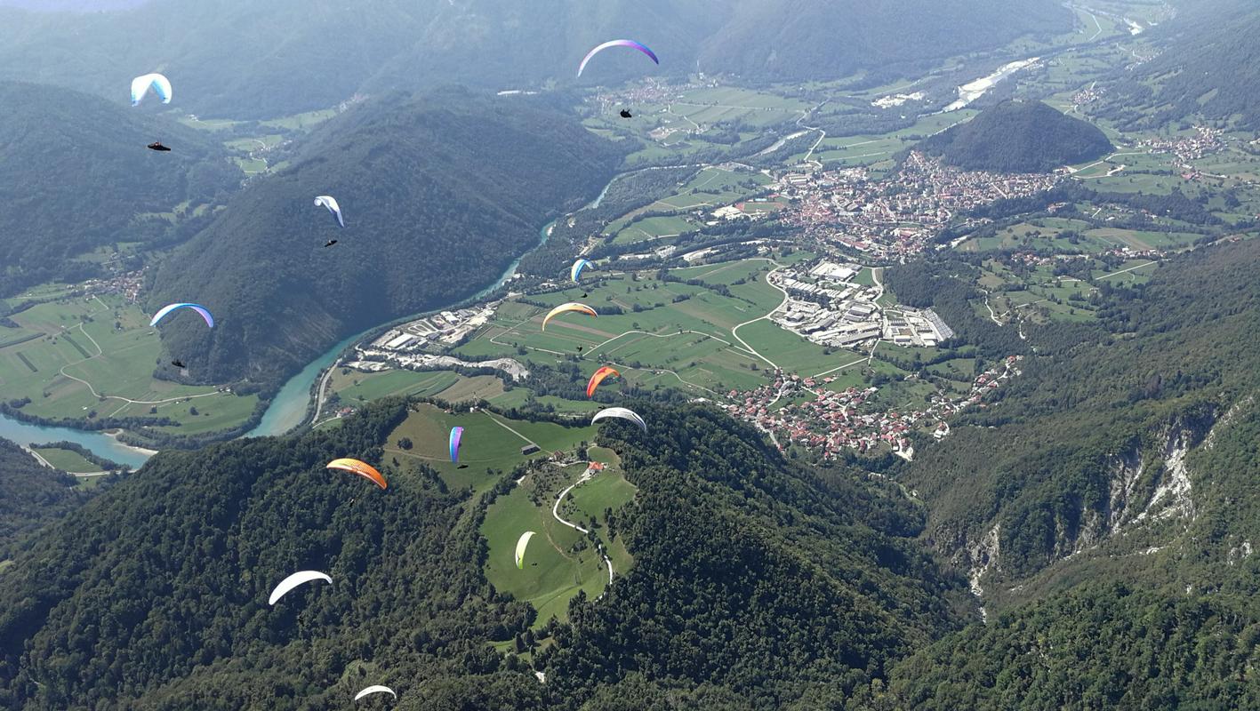 Padalci nad Tolminom. Foto: Sergej Čujec