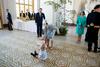 Takole živahno je bilo sredi julija na praznovanju 40. rojstnega dne Madeleinine starejše sestre Victorie: princesa Leonore in princ Nicolas sta poskrbela, da mami ni bilo dolgčas. Foto: Reuters