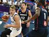 Luka Dončić je bil eden boljših posameznikov v slovenski reprezentanci na obračunu s Francijo. Foto: Reuters