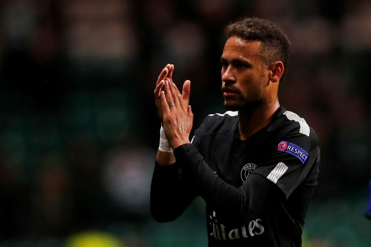 Neymar je lani iz Barcelone prestopil v Paris SG, v novem prestopnem roku pa se spet pojavljajo ugibanja in številne nepreverjene informacije, kje bo nadaljeval kariero. Foto: Reuters