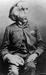 Joseph Merrick je kot Človek slon nastopal v okviru 'parade spačkov', dokler ni spoznal kiruga Fredricka Trevesa in se po krajši turneji po Evropi, kjer so si z zanimanjem ogledovali njegovo pojavo, vrnil v London in do konca življenja ostal za bolnišničnimi zidovi. Dočakal je le 27 let. Foto: Wikipedia/Neznan avtor