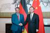 Nemški zunanji minister Sigmar Gabriel je že prispel na Kitajsko, kjer bo z gostitelji razpravljal predvsem o rešitvi severnokorejske krize. Foto: Reuters