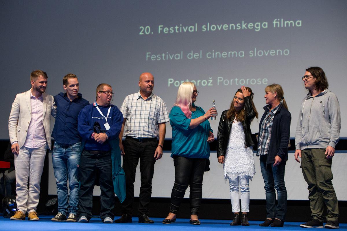 Ustvarjalci Družine, najboljšega celovečernega filma na 20. Festivalu slovenskega filma. Prvi z leve je Režiser Rok Biček. Foto: FSF