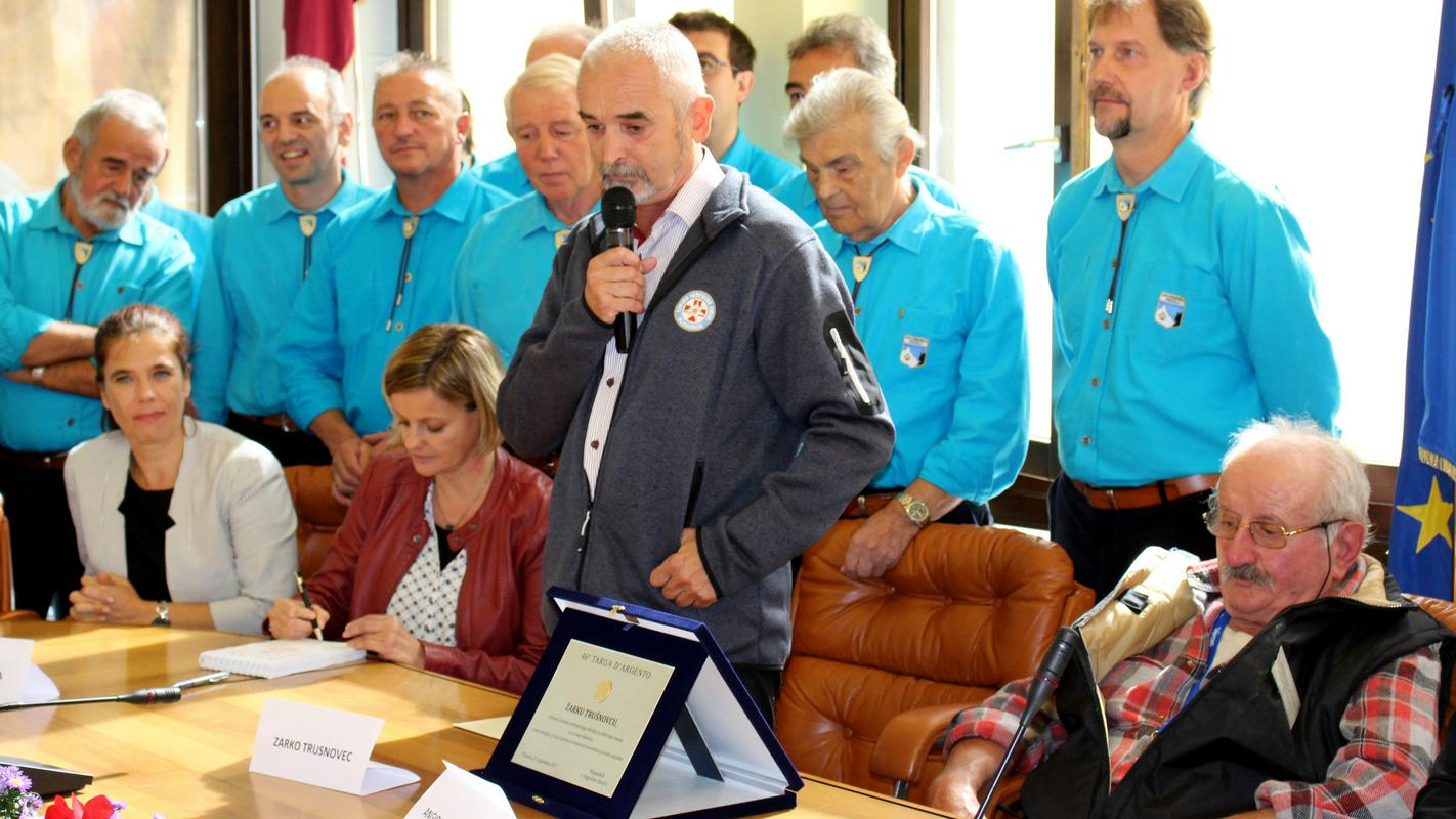Podelitev mednarodnega priznanja za solidarnost . Foto: Žarko Rovšček, PD Tolmin