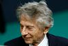 Danes 83-letni Roman Polanski, ki živi v Franciji, je že pred časom na sodnika Gordona na sodišču v Los Angelesu naslovil pisno prošnjo, naj odpečati tajni magnetogram pričanja tožilca Rogerja Gunsona, ki je prvi vodil primer. Režiser namreč meni, da bo ta potrdil dogovor o njegovem priznanju krivde, po katerem mu ni treba v zapor.Sodišče v Los Angelesu je prošnjo Polanskega zavrnilo, poleg tega režiserju ni hotelo dati zagotovila, da ga ob morebitni vrnitvi v ZDA ne bo doletela zaporna kazen. Foto: Reuters