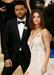 Selena Gomez in The Weeknd sta se prvič uradno skupaj v javnosti pojavila marca na plesu Met Gala, že januarja pa so ju opazili, ko sta se poljubljala med romantično večerjo v neki restavraciji. Foto: Reuters
