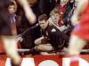 Eric Cantona med neslavnim kung fu izpadom leta 1995