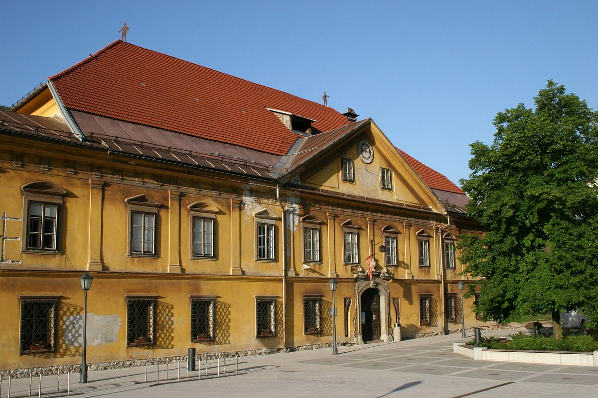 Ruardovo graščino so zgradili leta 1538. Foto: Gornjesavski muzej Jesenice Ruardovo graščino so zgradili leta 1538. Foto: Gornjesavski muzej Jesenice