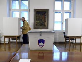 Do 19.00 prejetih 29 obvestil o domnevnih kršitvah volilnega molka