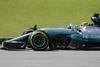 Novopečeni svetovni prvak Lewis Hamilton med petkovim prostim treningom na dirkališču Interlagos v Sao Paulu. Foto: EPA