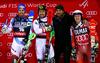 Najboljšim trem se je na zmagovalnem odru pridružil legendarni italijanski smučar Alberto Tomba. Hirscher z 49. zmago le še za eno zaostaja za Tombo (50). Pred Tombo sta v moški konkurenci le Ingemar Stenmark (86) in Hermann Maier (54). Foto: Reuters