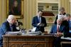 Trump je zaradi uhajanja informacij zdaj med drugim prepovedal uporabo mobilnih telefonov v Zahodnem krilu. Foto: Reuters