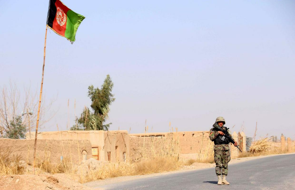 ZDA so napadle Afganistan oktobra 2001, naslednje leto pa so začele obnovo države, ki jo ves čas tudi bombardirajo. Foto: Reuters ZDA so napadle Afganistan oktobra 2001, naslednje leto pa so začele obnovo države, ki jo ves čas tudi bombardirajo. Foto: Reuters