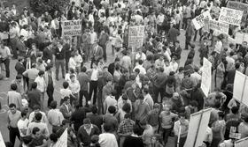 Protesti študentov