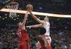 Goran Dragić je bil neustavljiv v tretji četrtini. Miami čaka novo zahtevno gostovanje že v sredo v Philadelphii. Foto: Reuters