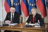 Uroš Novak je ocenil, da je največji problem pri sistemski korupciji, ki je ne moremo reševati s posameznimi ukrepi, temveč s sistemskimi. Največje tveganje za korupcijo je po njegovem mnenju povezava med politiko in gospodarstvom, kar kaže tudi podatek, da je 94 odstotkov slovenskih podjetij navedlo, da jih pri poslovanju ovirata klientelizem in korupcija. Foto: STA/Bor Slana