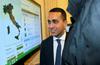 31-letni Luigi Di Maio, predsednik Gibanja petih zvezd, je stranko pripeljal do 32 odstotkov glasov, s čimer je postala najmočnejša posamična stranka v parlamentu, nima pa zadostne večine za samostojno oblikovanje vlade. Foto: Reuters